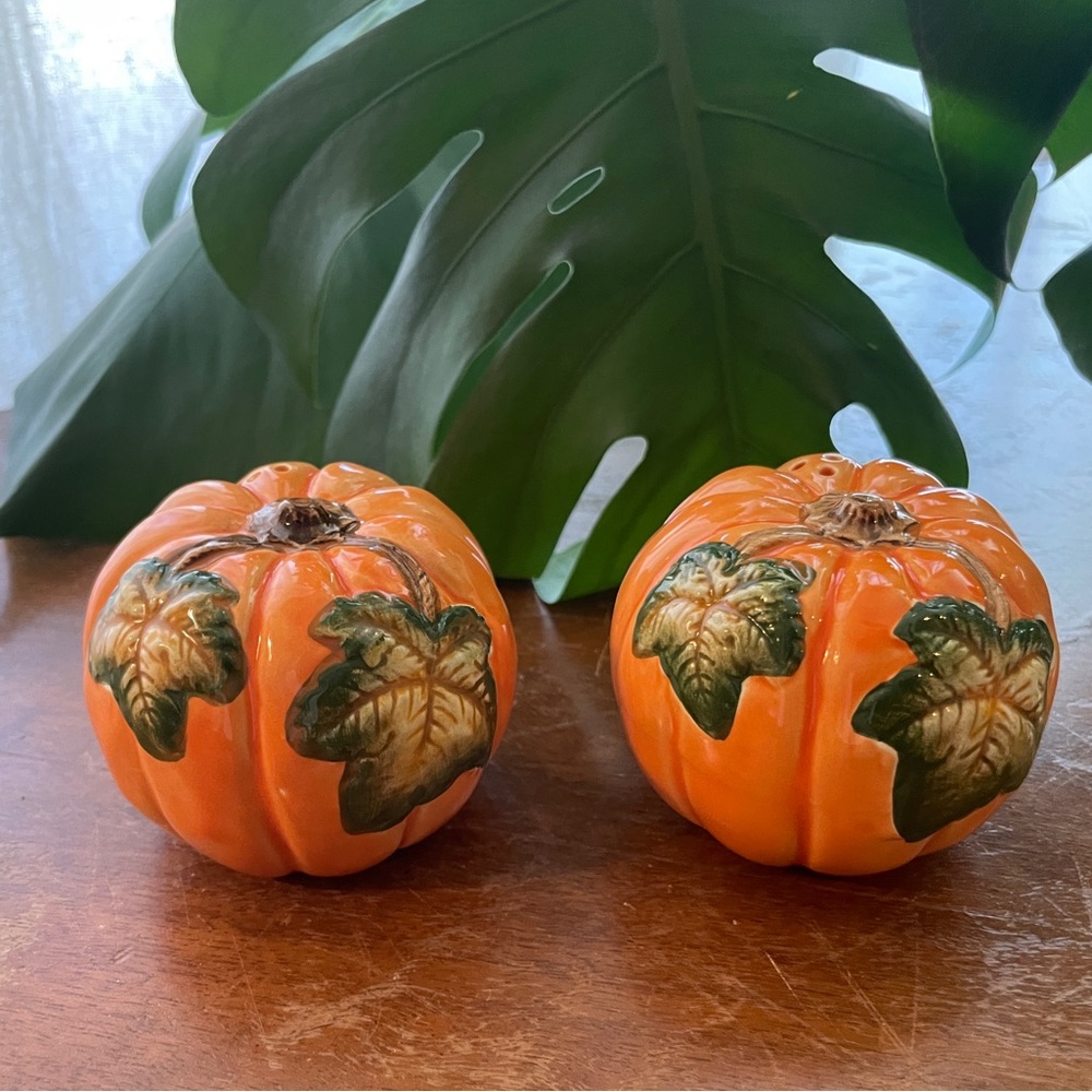 Brinn’s Pittsburgh Pumpkin Salt & Pepper‎ Shakers Set